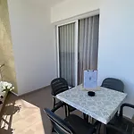 Skapeta Apartment *