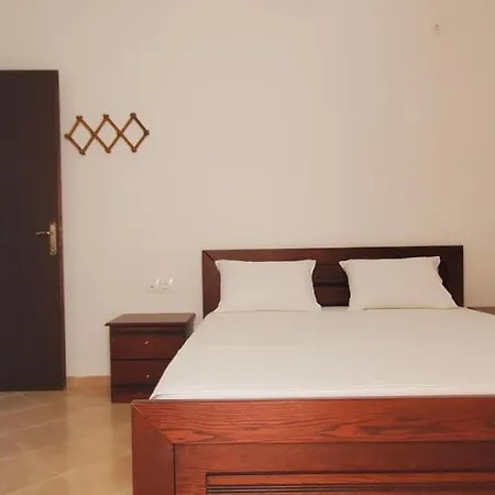 Skapeta Sarande