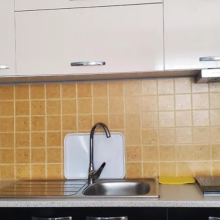 Apartment Skapeta Sarande