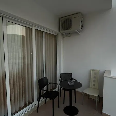 Apartament Skapeta *